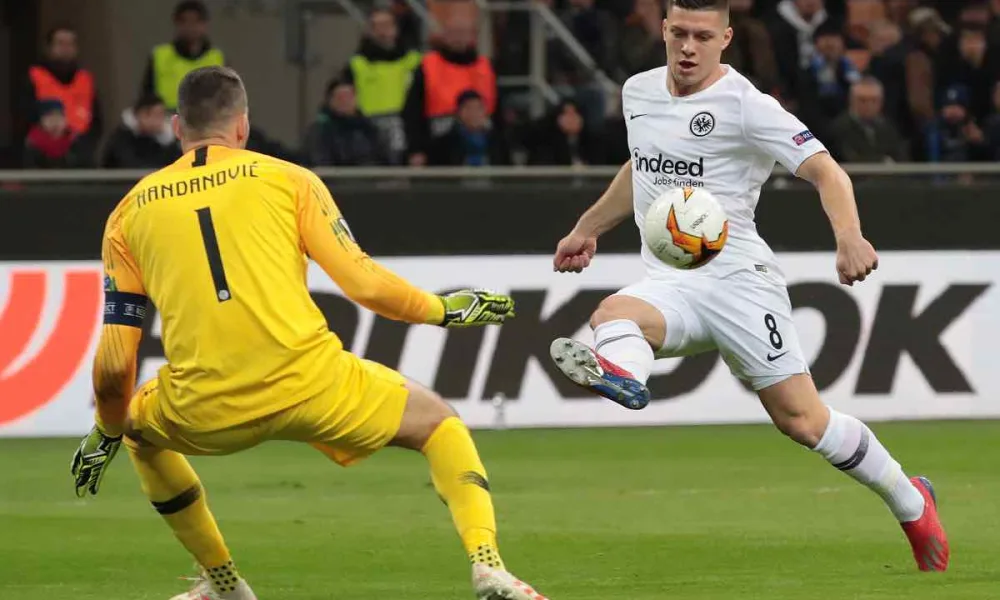 Milan, verso il derby: senza Giroud si scalda Jovic: prima grande occasione?