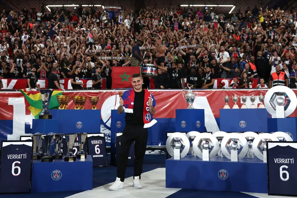 PSG, addio a Verratti: il giocatore celebrato al Parco dei Principi