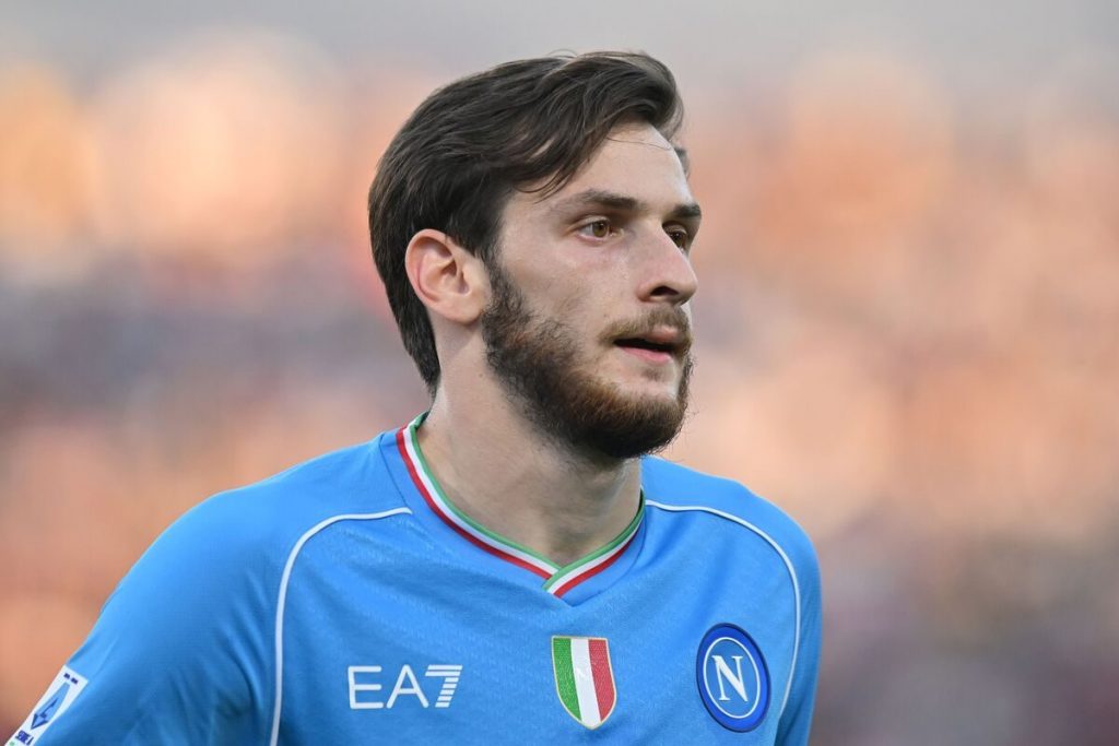 Kvaratskhelia: “Con il Real per vincere. Garcia? Impariamo poco a poco”