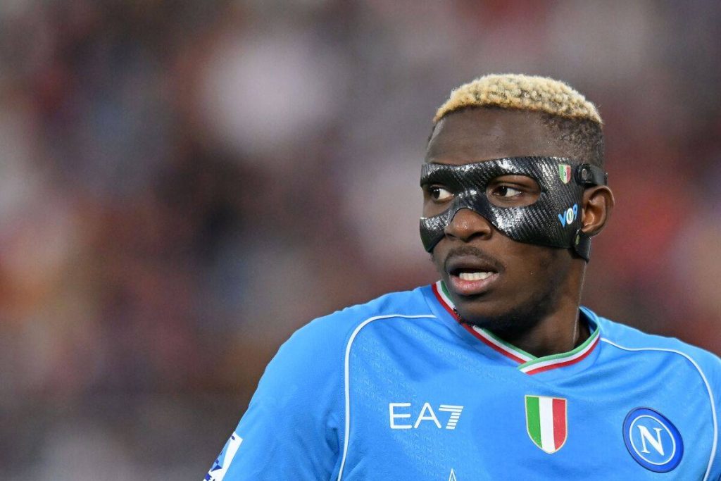 Napoli, De Laurentiis su Osimhen: “Rinnovo? Quando vanno via…”