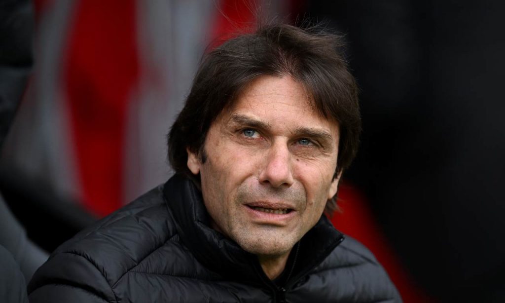 Napoli, arriva la smentita di Conte: le parole dell’allenatore