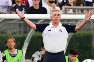 Real Madrid, problema alla spalla per Bellingham: indisponibile per Ancelotti