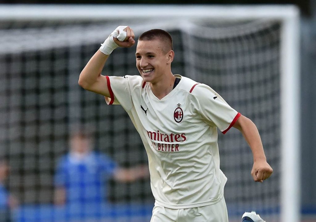 Milan, Camarda scalpita: il rossonero potrebbe riscrivere la storia della Serie A