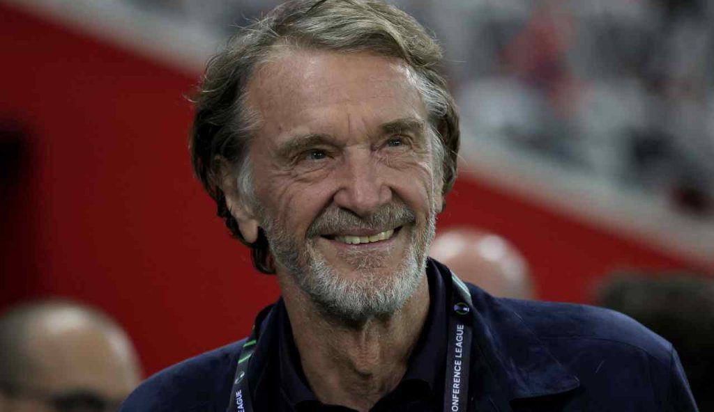 Manchester United, la nuova proprietà pensa a Maldini e Massara: la situazione