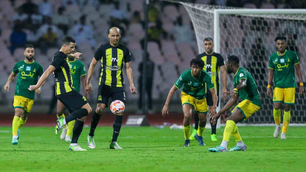Costretto a restare in Arabia Saudita: tutta colpa della regola FIFA | In tribuna fino a giugno