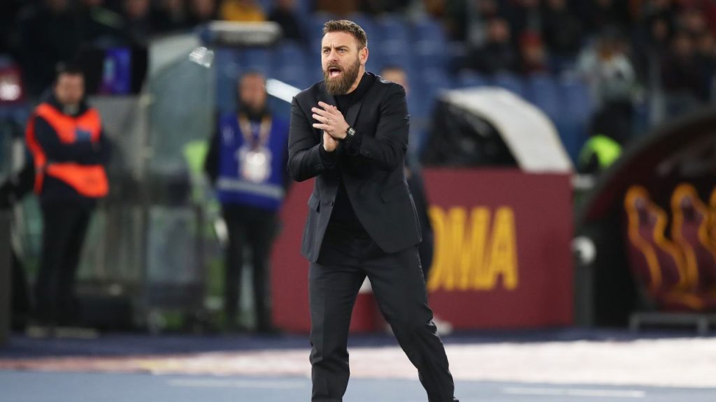 La conferenza di De Rossi prima di Roma-Cagliari