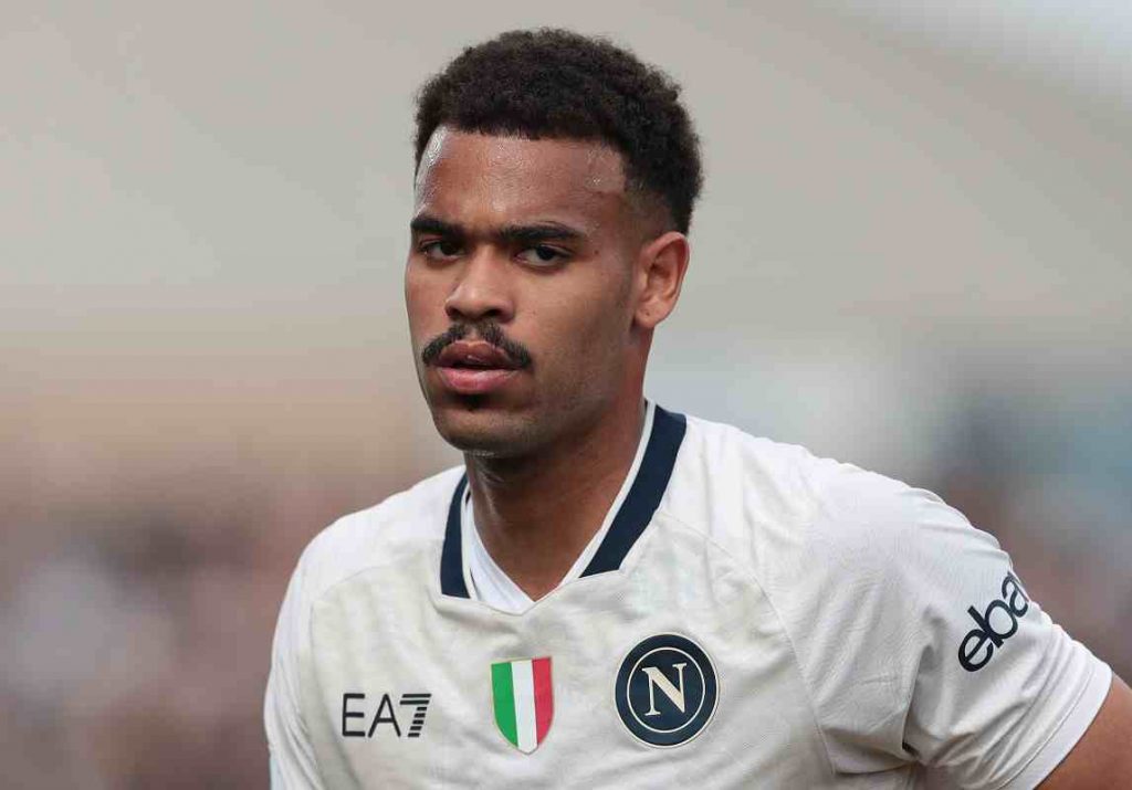 Mercato Lazio, per l’attacco spunta un nome del Napoli