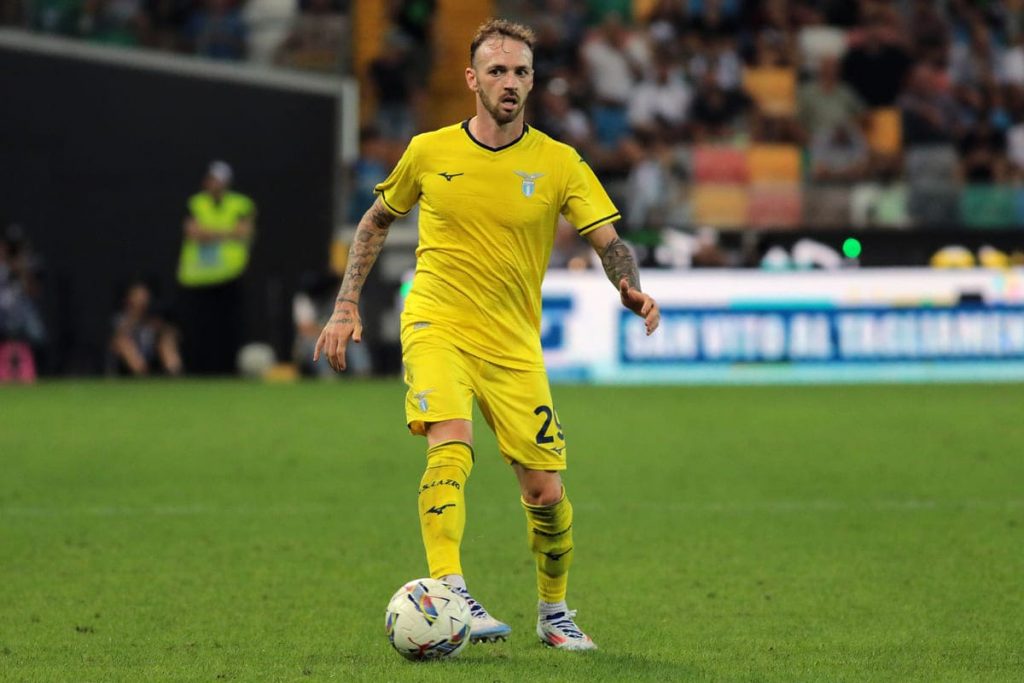 Lazio, lungo stop per Lazzari: possibile rientro contro il Monza