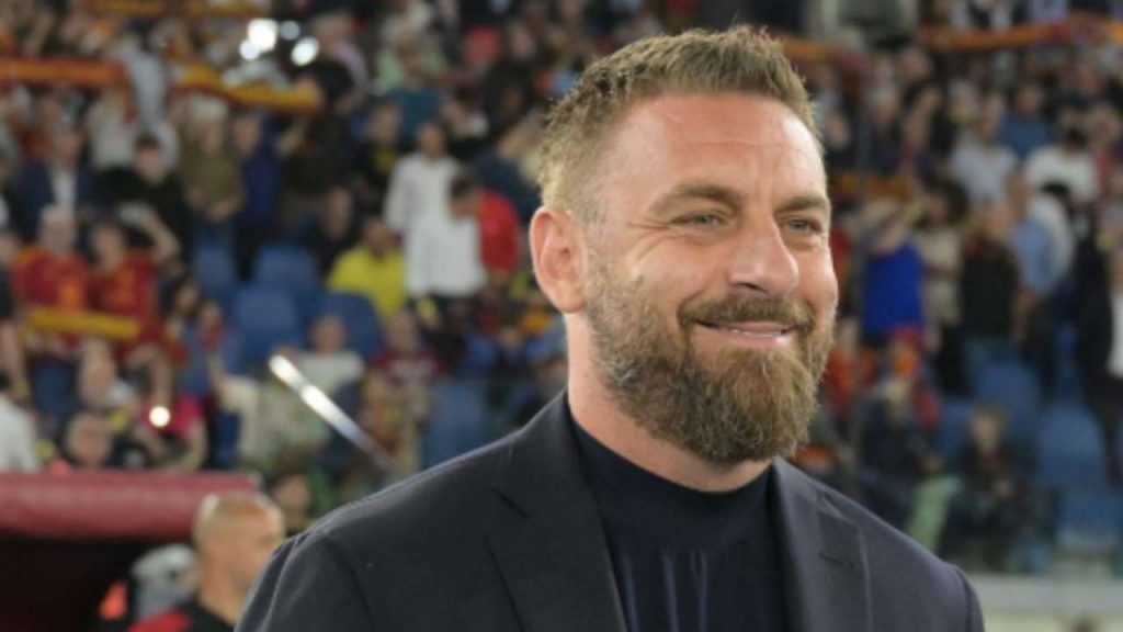 L’allenatore è deciso e ha del clamoroso: ritorna Daniele De Rossi | I tifosi non aspettavano altro