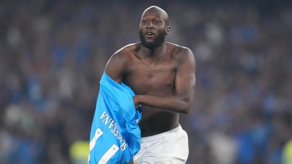 “Lukaku tornerà da noi”: Napoli d’un tratto sotto choc | Antonio Conte s’innervosisce subito