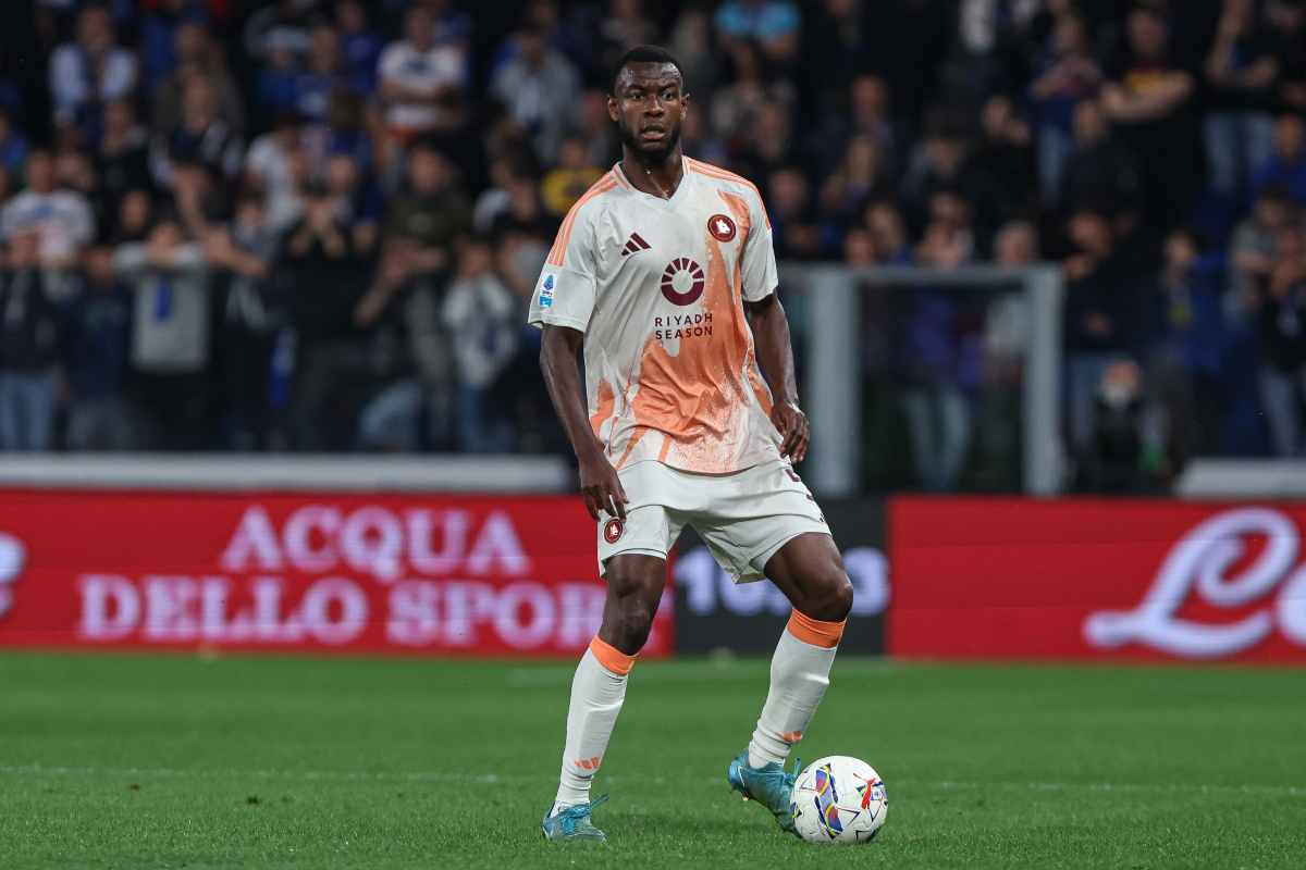 Roma, pericolo Ndicka: il difensore può lasciare i giallorossi
