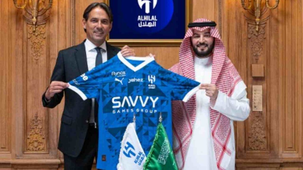Vatti a fidare degli amici | Simone Inzaghi toglie un giocatore alla Serie A e lo porta all’Al-Hilal