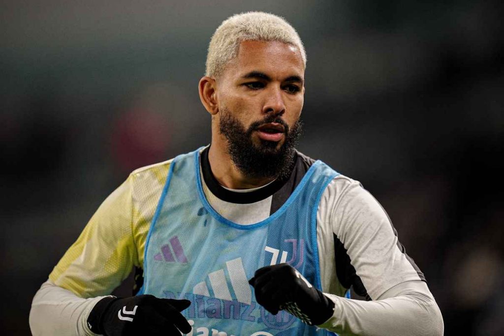 Calciomercato Juventus, Douglas Luiz e non solo: tutti i giocatori in uscita