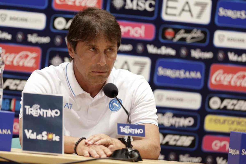 Calciomercato Napoli, è fatta: Conte lo saluta