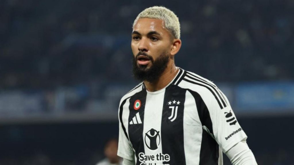 Io ritorno, ma solo per prendere le mie cose | Douglas Luiz lascia la Juventus ma resta in Serie A: