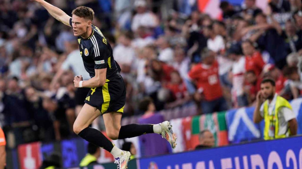 Saldi Manchester United | Svendita alla McTominay: un altro Red Devils in Serie A