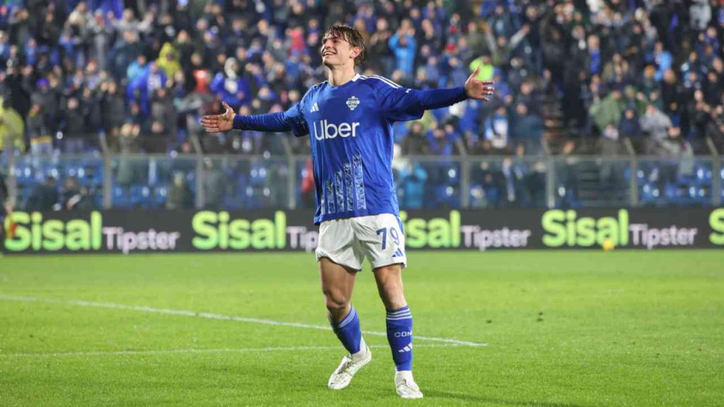 Lo prende a titolo definitivo! Il Como di Nico Paz fa quello che vuole sul mercato | Avanti il prossimo