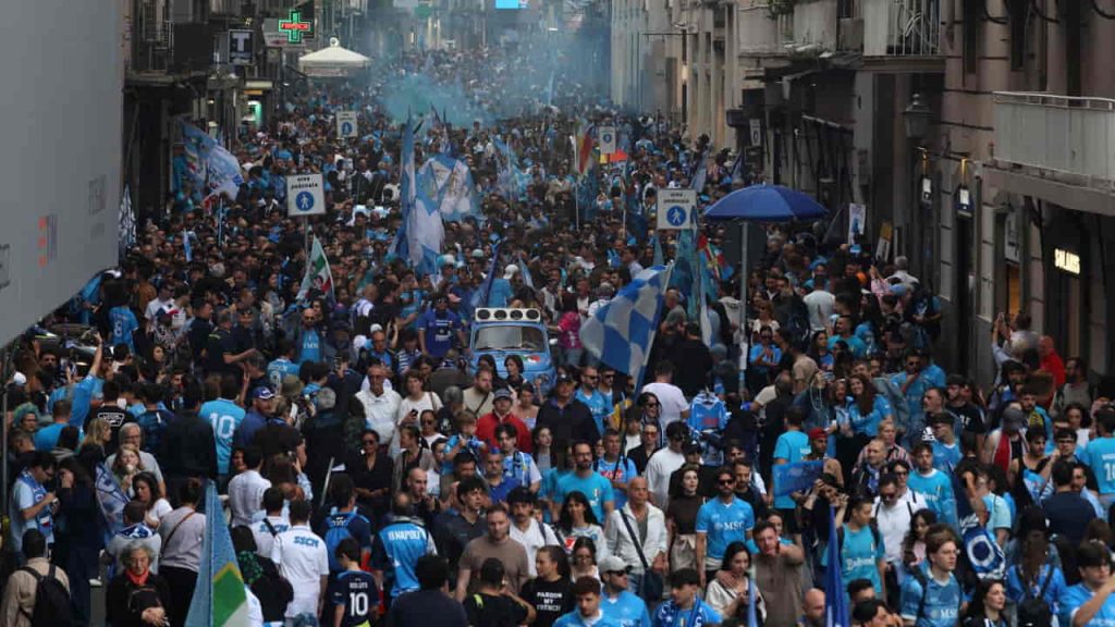 Napoli, Nazionale e poi la tragedia | Ora campa con 10 € al giorno: “Non riesco più a usare il ginocchio”