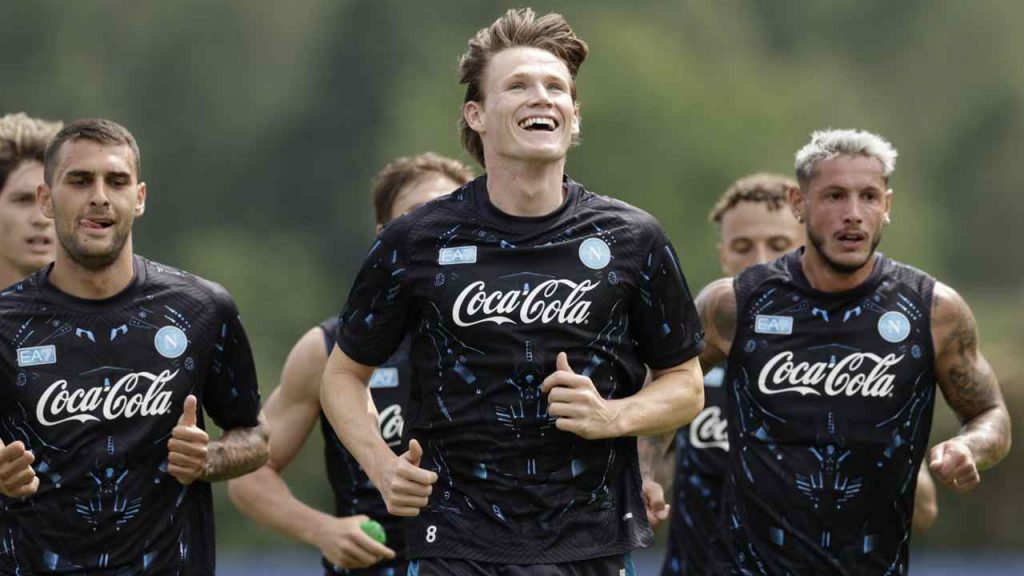 Ndoye non ci basta, stavolta peschiamo in casa Napoli | Nuovo allarme dal Nottingham: vogliono l’eroe scudetto