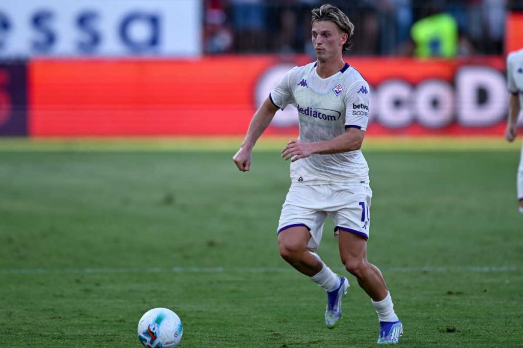 Fiorentina, infortunio per Gudmundsson: la situazione