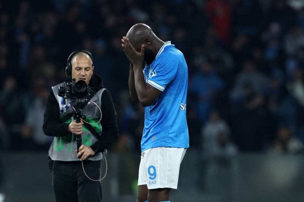 Coppa Italia, Napoli fuori ai rigori: il Como in semifinale contro l’Inter